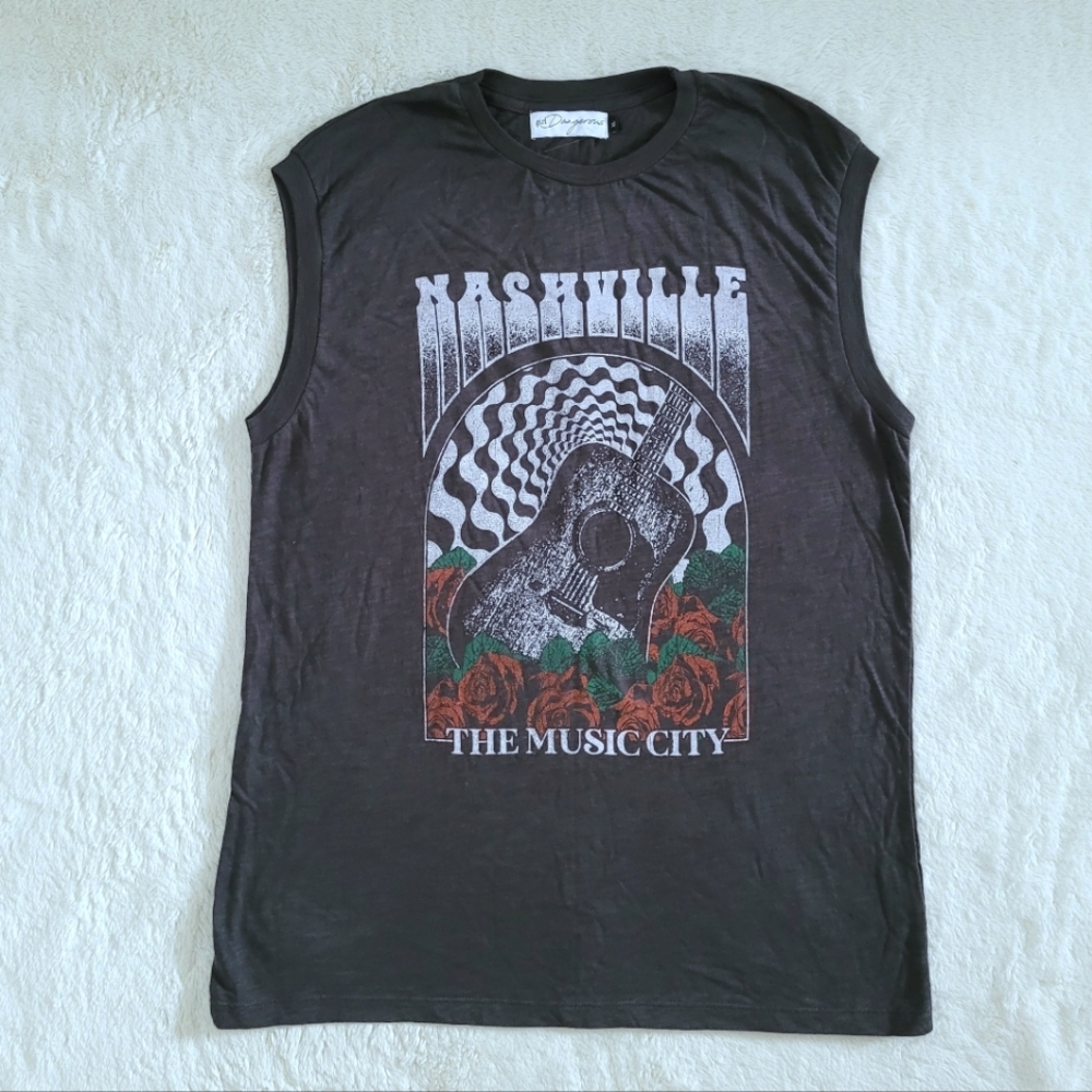 girl👩 Dangerous💥 "Nashville The Music🎶 City" Muscle💪Tee👕 - NWOT